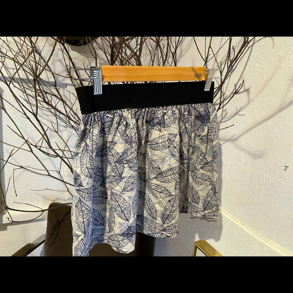 21 multi blue and white mini skirt - Picture 6 of 10